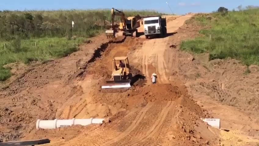 Trabalho de terraplenagem 1