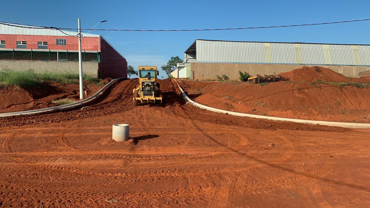 Trabalho de terraplenagem 7